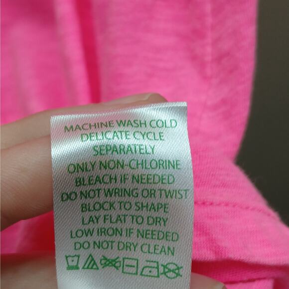 Lilly Pulitzer Smocked Neckline Sleeveless Essie Tank Top Vacation Pink SZ Large - Picture 5 of 5